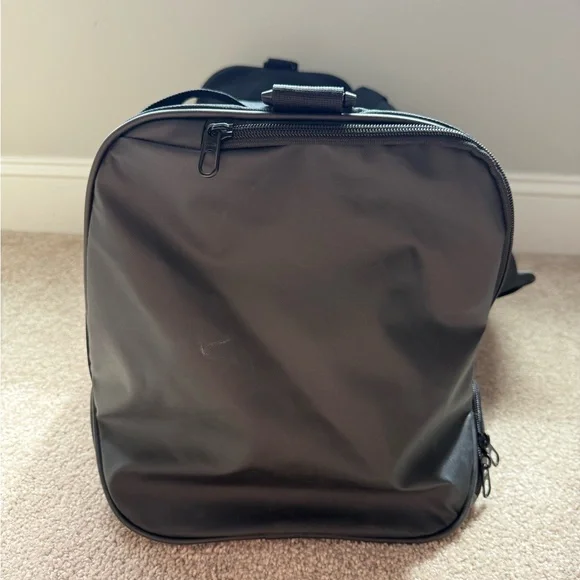 Nike | Black Duffle Bag | Large - Picture 4 of 11